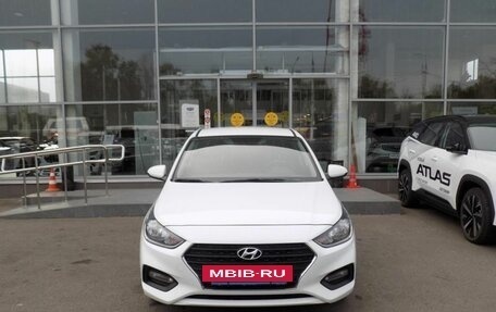 Hyundai Solaris II рестайлинг, 2017 год, 1 380 000 рублей, 2 фотография