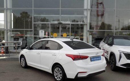 Hyundai Solaris II рестайлинг, 2017 год, 1 380 000 рублей, 7 фотография