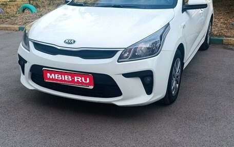 KIA Rio IV, 2020 год, 1 380 000 рублей, 1 фотография