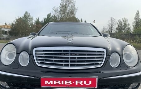 Mercedes-Benz E-Класс, 2004 год, 1 050 000 рублей, 8 фотография