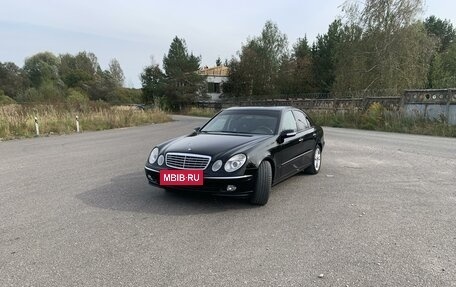 Mercedes-Benz E-Класс, 2004 год, 1 050 000 рублей, 2 фотография