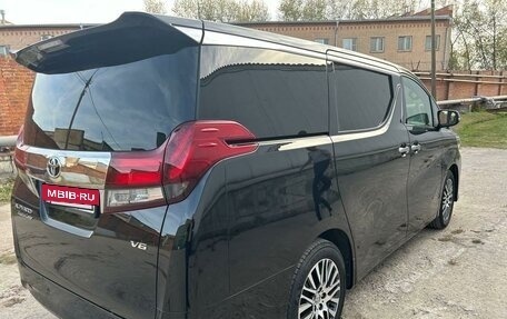 Toyota Alphard III, 2017 год, 5 200 000 рублей, 5 фотография