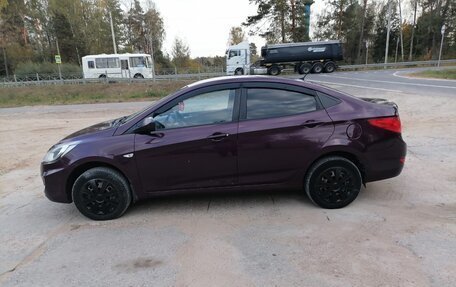 Hyundai Solaris II рестайлинг, 2011 год, 530 000 рублей, 4 фотография