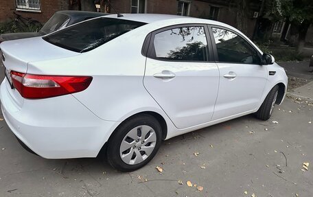 KIA Rio III рестайлинг, 2014 год, 1 400 000 рублей, 2 фотография