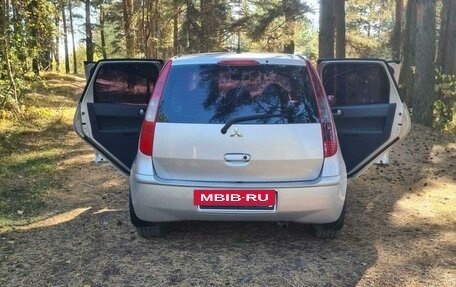 Mitsubishi Colt VI рестайлинг, 2005 год, 450 000 рублей, 5 фотография