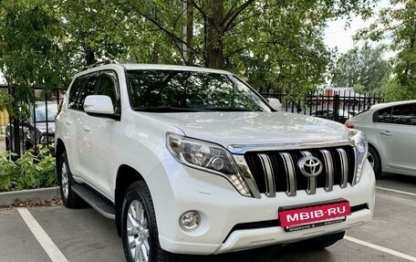 Toyota Land Cruiser Prado 150 рестайлинг 2, 2015 год, 4 249 000 рублей, 2 фотография