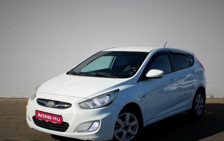 Hyundai Solaris II рестайлинг, 2012 год, 720 000 рублей, 1 фотография