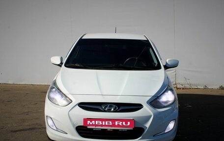 Hyundai Solaris II рестайлинг, 2012 год, 720 000 рублей, 2 фотография