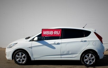 Hyundai Solaris II рестайлинг, 2012 год, 720 000 рублей, 4 фотография