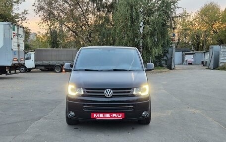 Volkswagen Multivan T5, 2006 год, 3 050 000 рублей, 2 фотография