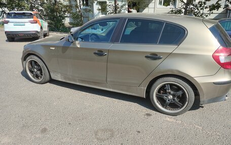 BMW 1 серия, 2006 год, 700 000 рублей, 4 фотография