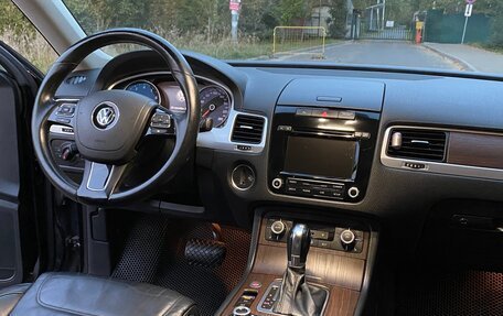 Volkswagen Touareg III, 2012 год, 2 180 000 рублей, 21 фотография