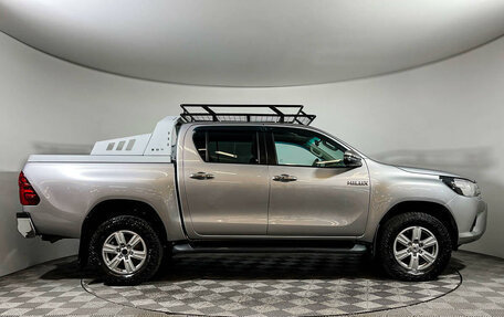 Toyota Hilux VIII, 2017 год, 3 800 000 рублей, 4 фотография