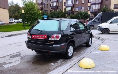 Lexus RX IV рестайлинг, 2002 год, 1 400 000 рублей, 8 фотография