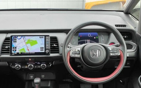 Honda Fit, 2021 год, 1 250 000 рублей, 12 фотография