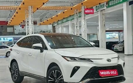 Toyota Venza, 2023 год, 2 499 111 рублей, 3 фотография