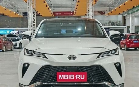 Toyota Venza, 2023 год, 2 499 111 рублей, 2 фотография