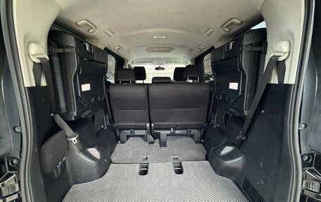 Toyota Noah III, 2015 год, 1 800 000 рублей, 18 фотография