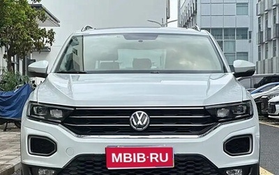 Volkswagen T-Roc I, 2021 год, 1 700 000 рублей, 1 фотография