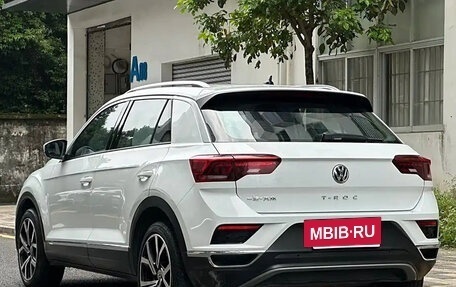 Volkswagen T-Roc I, 2021 год, 1 700 000 рублей, 6 фотография