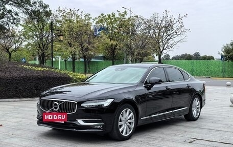 Volvo S90 II рестайлинг, 2020 год, 3 800 000 рублей, 3 фотография