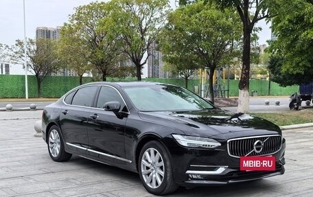 Volvo S90 II рестайлинг, 2020 год, 3 800 000 рублей, 9 фотография