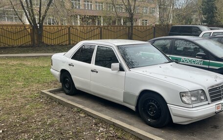 Mercedes-Benz E-Класс, 1994 год, 390 000 рублей, 4 фотография