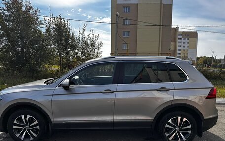 Volkswagen Tiguan II, 2019 год, 3 200 000 рублей, 3 фотография