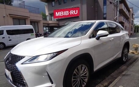 Lexus RX IV рестайлинг, 2021 год, 3 820 000 рублей, 4 фотография