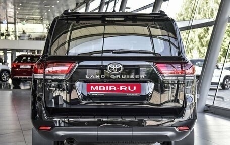 Toyota Land Cruiser, 2023 год, 14 990 000 рублей, 4 фотография