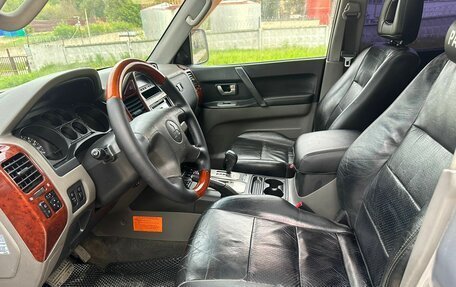 Mitsubishi Pajero III рестайлинг, 2004 год, 965 000 рублей, 10 фотография