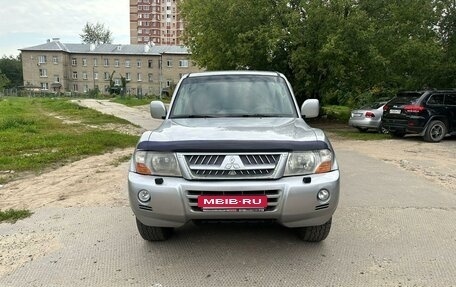 Mitsubishi Pajero III рестайлинг, 2004 год, 965 000 рублей, 14 фотография