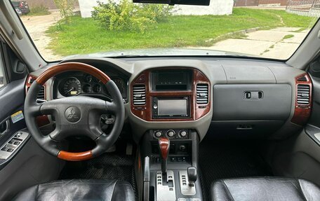 Mitsubishi Pajero III рестайлинг, 2004 год, 965 000 рублей, 21 фотография