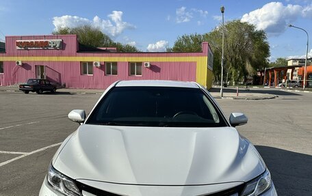 Toyota Camry, 2020 год, 2 480 000 рублей, 1 фотография