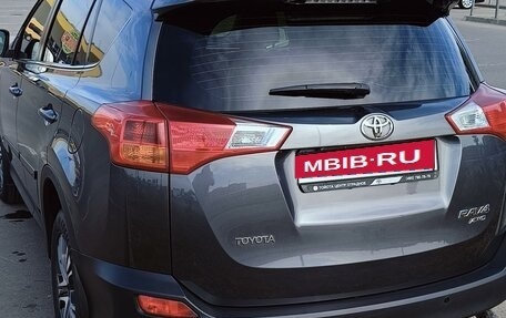 Toyota RAV4, 2013 год, 2 400 000 рублей, 6 фотография