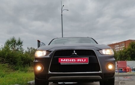 Mitsubishi Outlander III рестайлинг 3, 2011 год, 1 399 000 рублей, 7 фотография