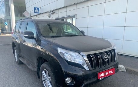 Toyota Land Cruiser Prado 150 рестайлинг 2, 2016 год, 4 250 000 рублей, 4 фотография