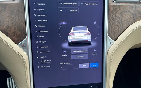 Tesla Model X I, 2016 год, 5 000 000 рублей, 11 фотография