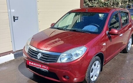 Renault Sandero I, 2011 год, 740 000 рублей, 2 фотография