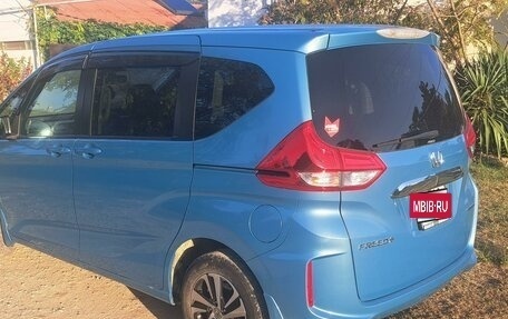 Honda Freed II, 2018 год, 1 900 000 рублей, 2 фотография