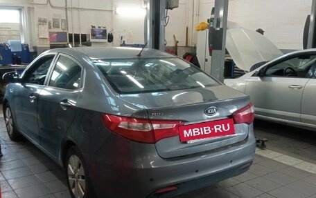 KIA Rio III рестайлинг, 2012 год, 800 000 рублей, 4 фотография