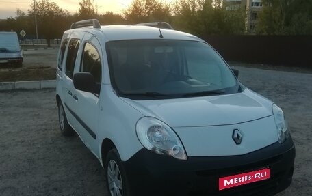 Renault Kangoo II рестайлинг, 2008 год, 710 000 рублей, 1 фотография