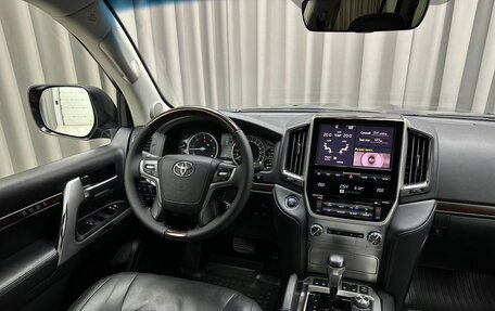 Toyota Land Cruiser 200, 2019 год, 7 700 000 рублей, 8 фотография