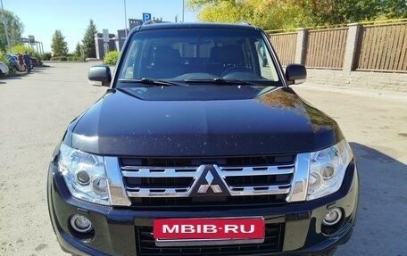 Mitsubishi Pajero IV, 2012 год, 2 350 000 рублей, 2 фотография