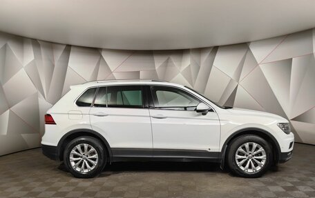 Volkswagen Tiguan II, 2017 год, 2 265 000 рублей, 6 фотография