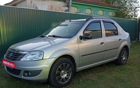 Renault Logan I, 2011 год, 670 000 рублей, 3 фотография