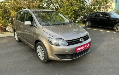 Volkswagen Golf Plus II, 2011 год, 840 000 рублей, 2 фотография