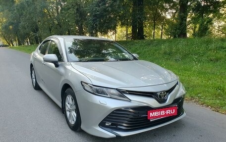 Toyota Camry, 2020 год, 3 100 000 рублей, 3 фотография