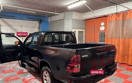 Toyota Hilux VIII, 2018 год, 2 950 000 рублей, 3 фотография