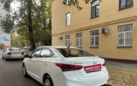 Hyundai Solaris II рестайлинг, 2018 год, 1 370 000 рублей, 3 фотография